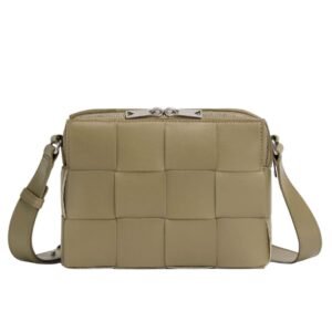 BOTTEGA VENETA CASSETTE CAMERA BAG