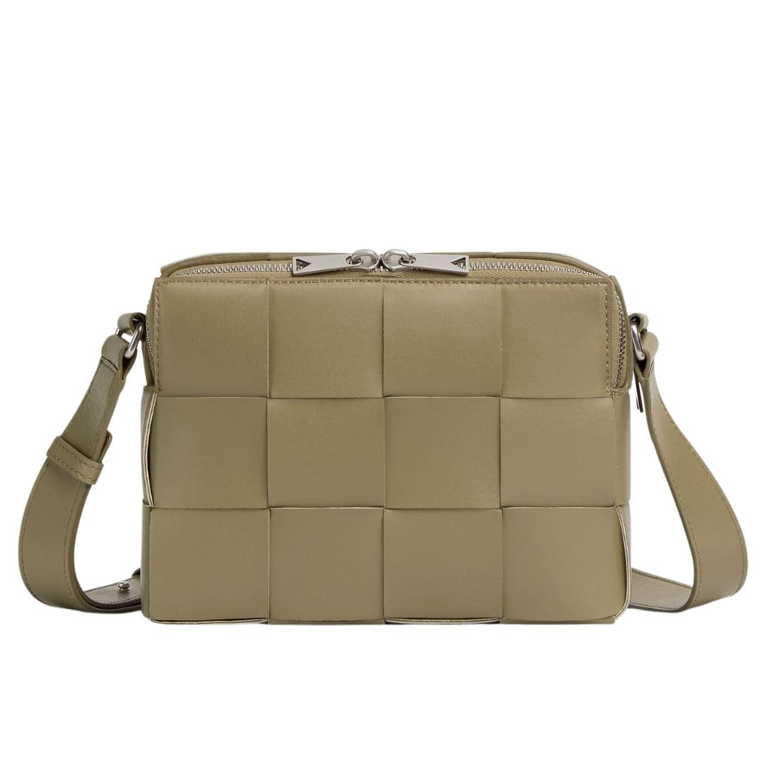 BOTTEGA VENETA CASSETTE CAMERA BAG 1 BOTTEGA VENETA CASSETTE CAMERA BAG