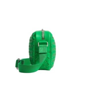 BOTTEGA VENETA SMALL INTRECCIATE CAMERA BAG