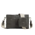 BOTTEGA VENETA CASSETTE WITH VERSATILE STRAP