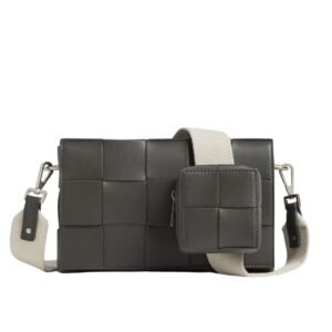 BOTTEGA VENETA CASSETTE WITH VERSATILE STRAP