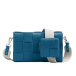 BOTTEGA VENETA CASSETTE WITH VERSATILE STRAP