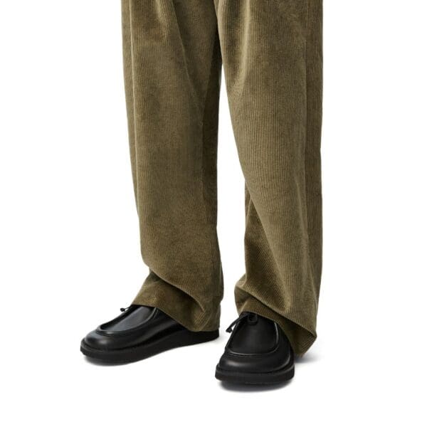 LOEWE FARO LACEE UP IN PULL UP CALFSKIN