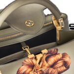 LOUIS VUITTON CAPUCINES MM