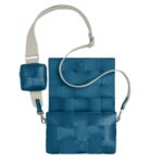 BOTTEGA VENETA CASSETTE WITH VERSATILE STRAP