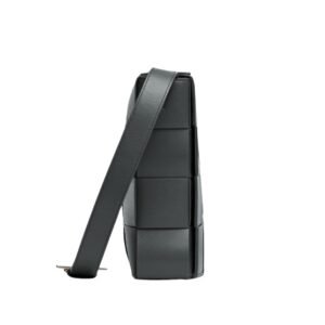 BOTTEGA VENETA MAXI CASSETTE