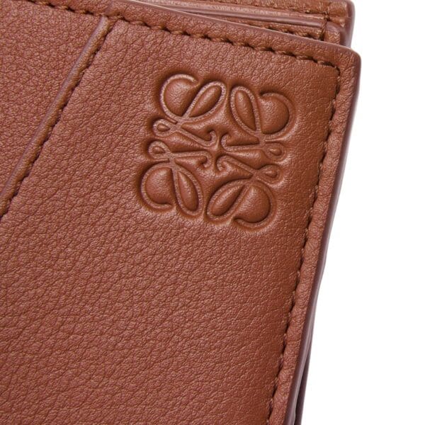 LOEWE PUZZLE BIFOLD WALLET IN CLASSIC CALFSKIN