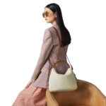 GUCCI DIANA MEDIUM SHOULDER BAG