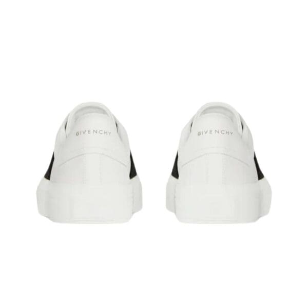 CITY SPORT SNEAKERS IN LEATHER WITH GIVENCHY STRAP