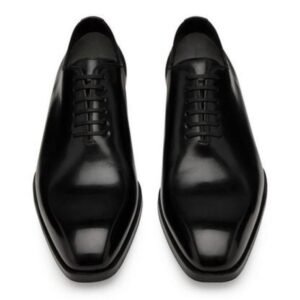 TOM FORD BURNISHED LEATHER ELKAN LACE UP