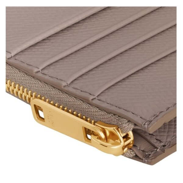 CELINE ZIPPED COMPACT CARD HOLDER ESSENTIALS IN GRAINED CALFSKIN PEBBLE - Image 5