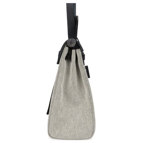 HERMÈS HERBAG ZIP PEGASE POP PM 31 ECRU TOILE H CANVAS AND BLACK HUNTER PALLADIUM HARDWARE - Image 4