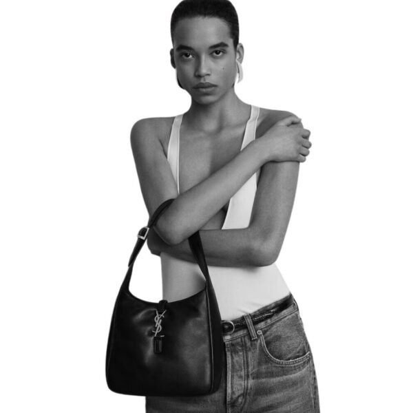SAINT LAURENT LE 5 À 7 SUPPLE SMALL IN PADDED LAMBSKIN - Image 5