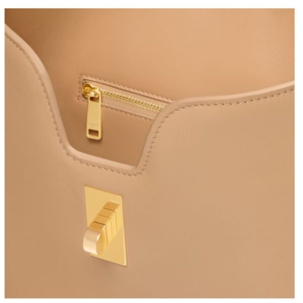 CELINE MEDIUM CAMILLE 16 SOFT BAG IN SMOOTH CALFSKIN LIGHT SAND - Image 6