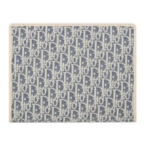 30 MONTAIGNE DEA POUCH