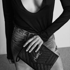 ENVELOPE FLAP POUCH IN MIX MATELASSE GRAIN DE POUDRE LEATHER