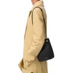 PEBBLE POUCH IN SMOOTH CALFSKIN