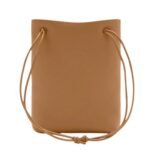 PEBBLE POUCH IN SMOOTH CALFSKIN