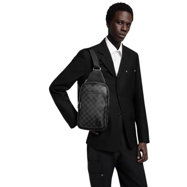 AVENUE SLINGBAG