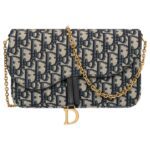 MEDIUM SADDLE POUCH WITH CHAIN