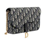 MEDIUM SADDLE POUCH WITH CHAIN