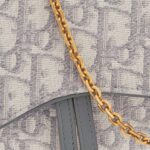MEDIUM SADDLE POUCH WITH CHAIN