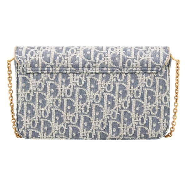 MEDIUM SADDLE POUCH WITH CHAIN