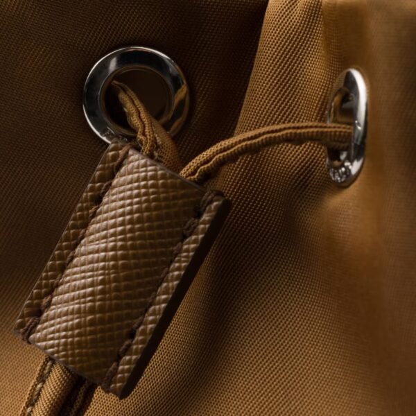 RE NYLON POUCH