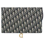 SADDLE POUCH