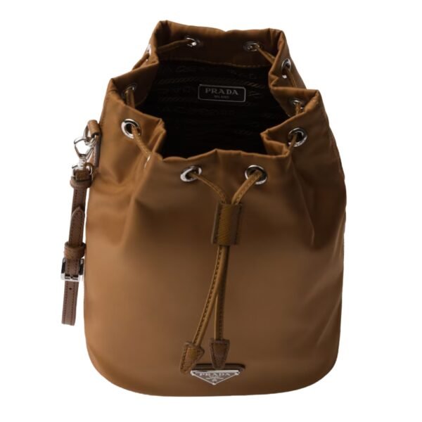 RE NYLON POUCH