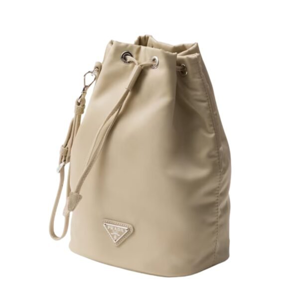 RE NYLON POUCH