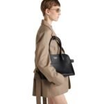 MEDIUM LEATHER TOTE BAG