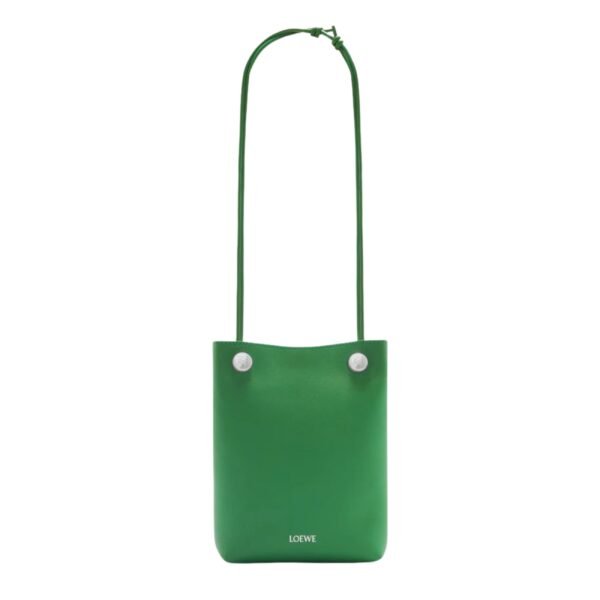 PEBBLE POUCH IN SMOOTH CALFSKIN