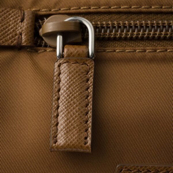 RE NYLON SHOULDER BAG