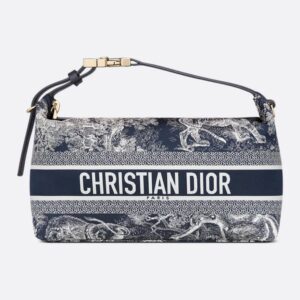 MEDIUM DIORTRAVEL NOMAD POUCH