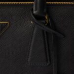 MEDIUM PRADA GALLERIA SAFFIANO LEATHER BAG