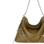 MEDIUM VOYOU BAG IN LEATHER