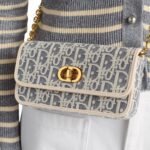 SMALL MISS CARO POUCH WITH CHAIN