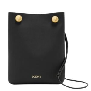 PEBBLE POUCH IN SMOOTH CALFSKIN