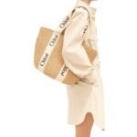 LARGE WOODY BASKET IN NATURAL FIBERS