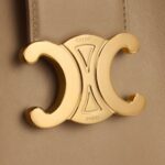 MEDIUM BUCKET LOUISE IN SMOOTH CALFSKIN