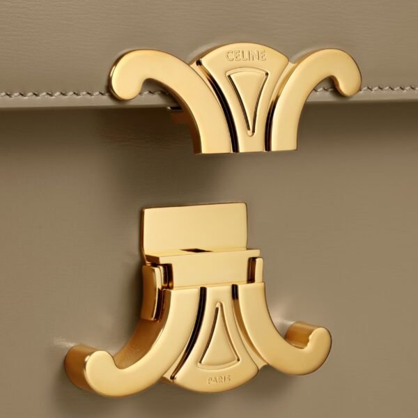 CLASSIQUE TRIOMPHE BAG IN SHINY CALFSKIN