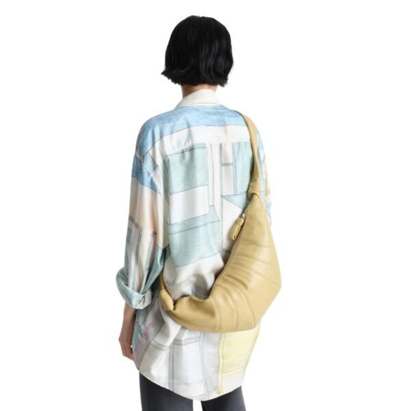 MEDIUM CROISSANT BAG