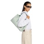 GG EMBLEM LARGE TOTE BAG