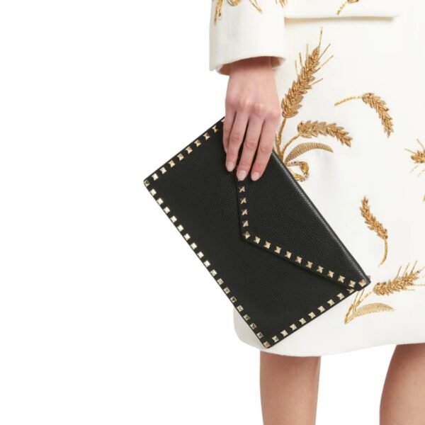 VALENTINO ROCKSTUD LARGE ENVELOPE CLUTCH BAG