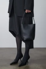 The Row Small N/S Park Tote Tote Black