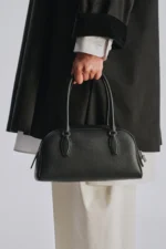 Luxury The Row Small E/W India Bag Black