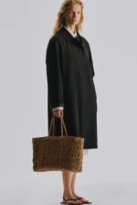 The Row Georgica Tote Bag In Thé